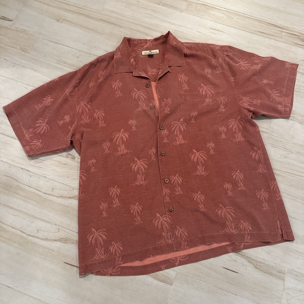 Tommy Bahama Silk Shirt 🏝️ XL — Excellent Condition